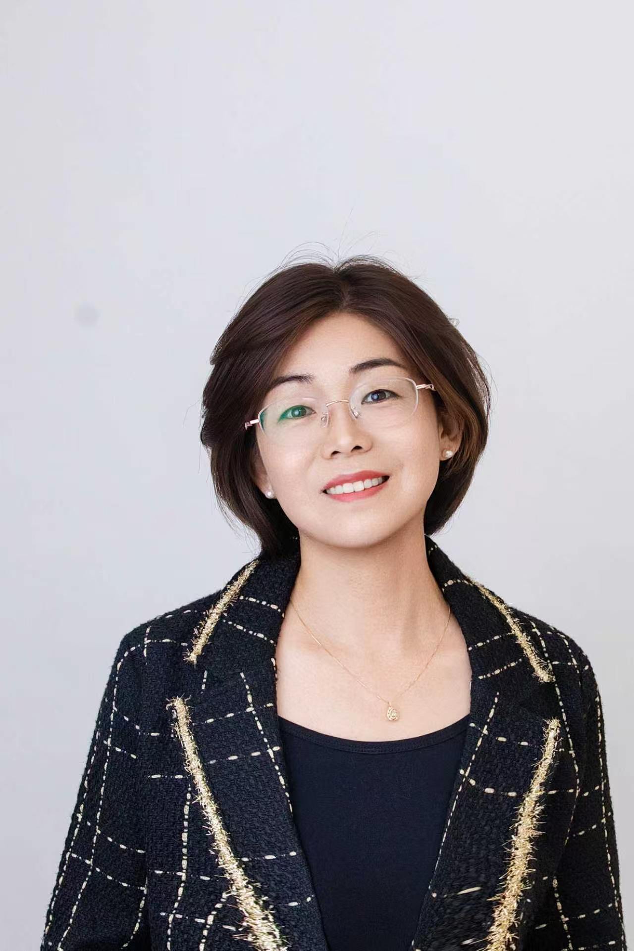 赵海英律师